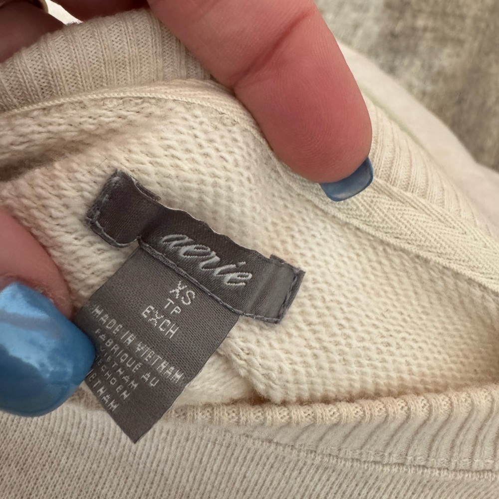 aerie XS cream sweater ‘naughty-ish’ Christmas theme - Picture 6 of 12